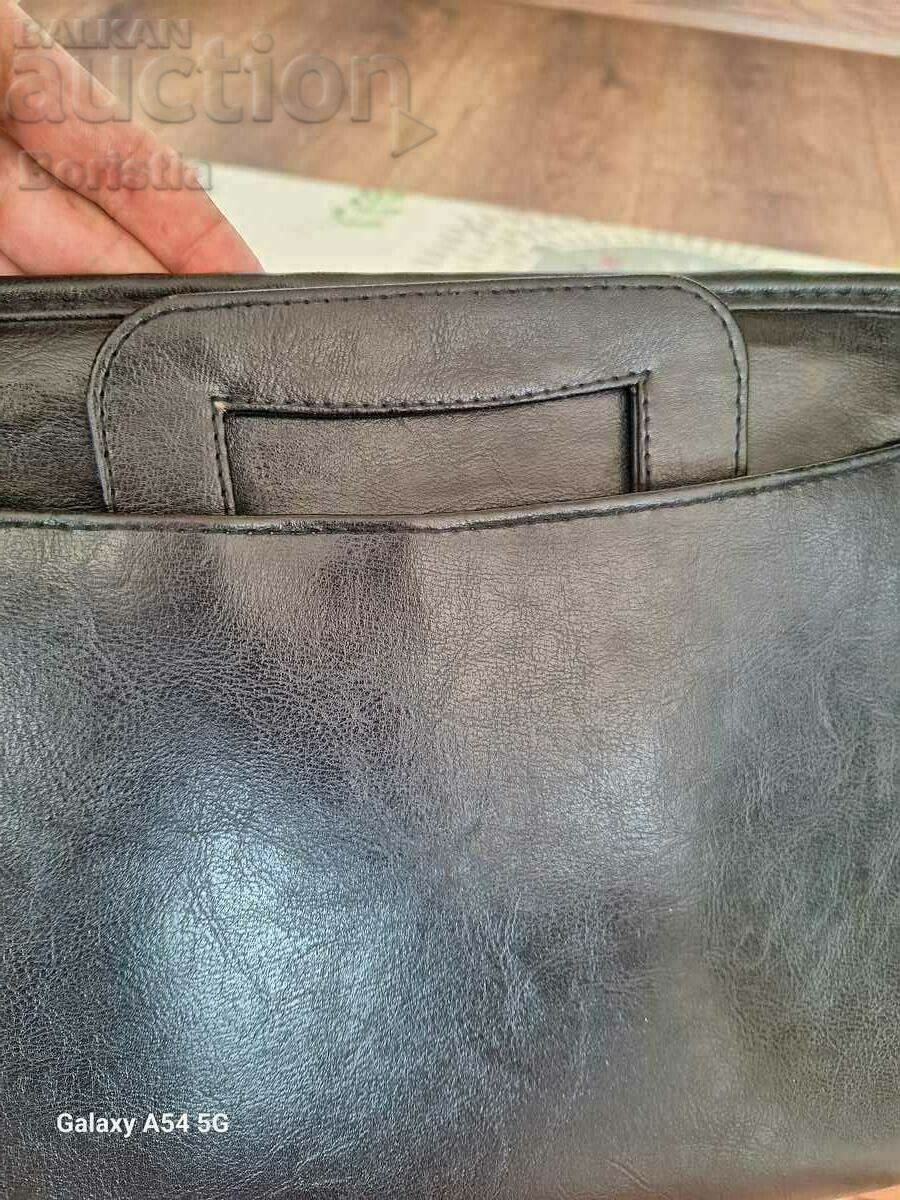 Livrarea Geanta de piele