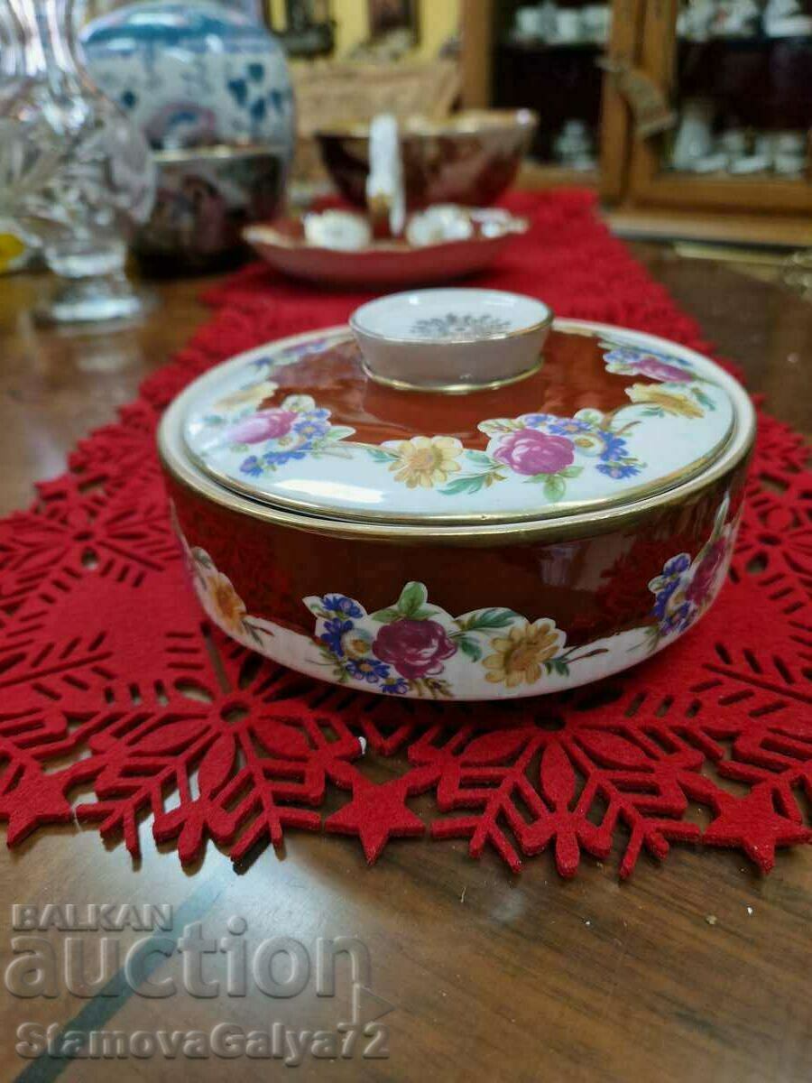 Beautiful Antique Porcelain Bomboniere Box Finest Por