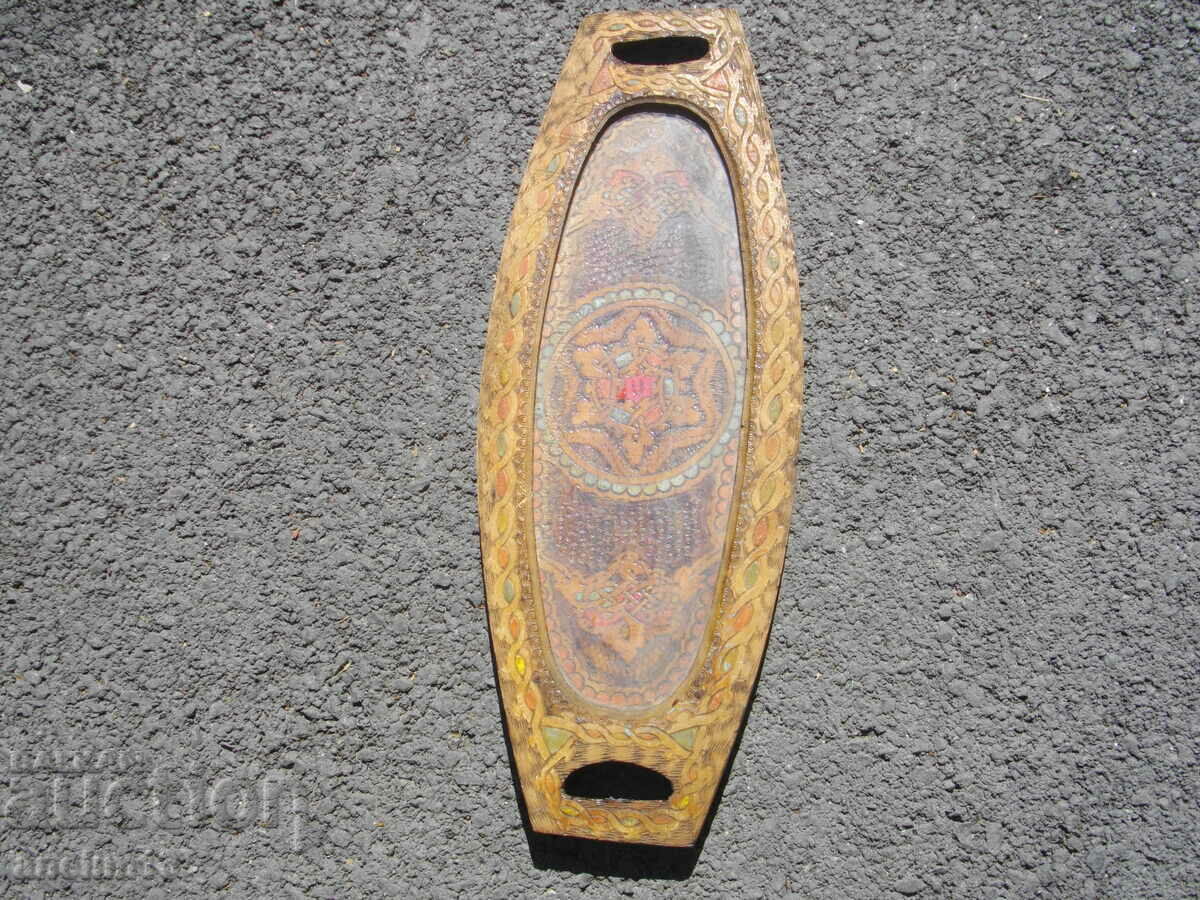 Auction OLD WOODEN PLATE TRAY Auction OLD WOODEN PLATE TRAY