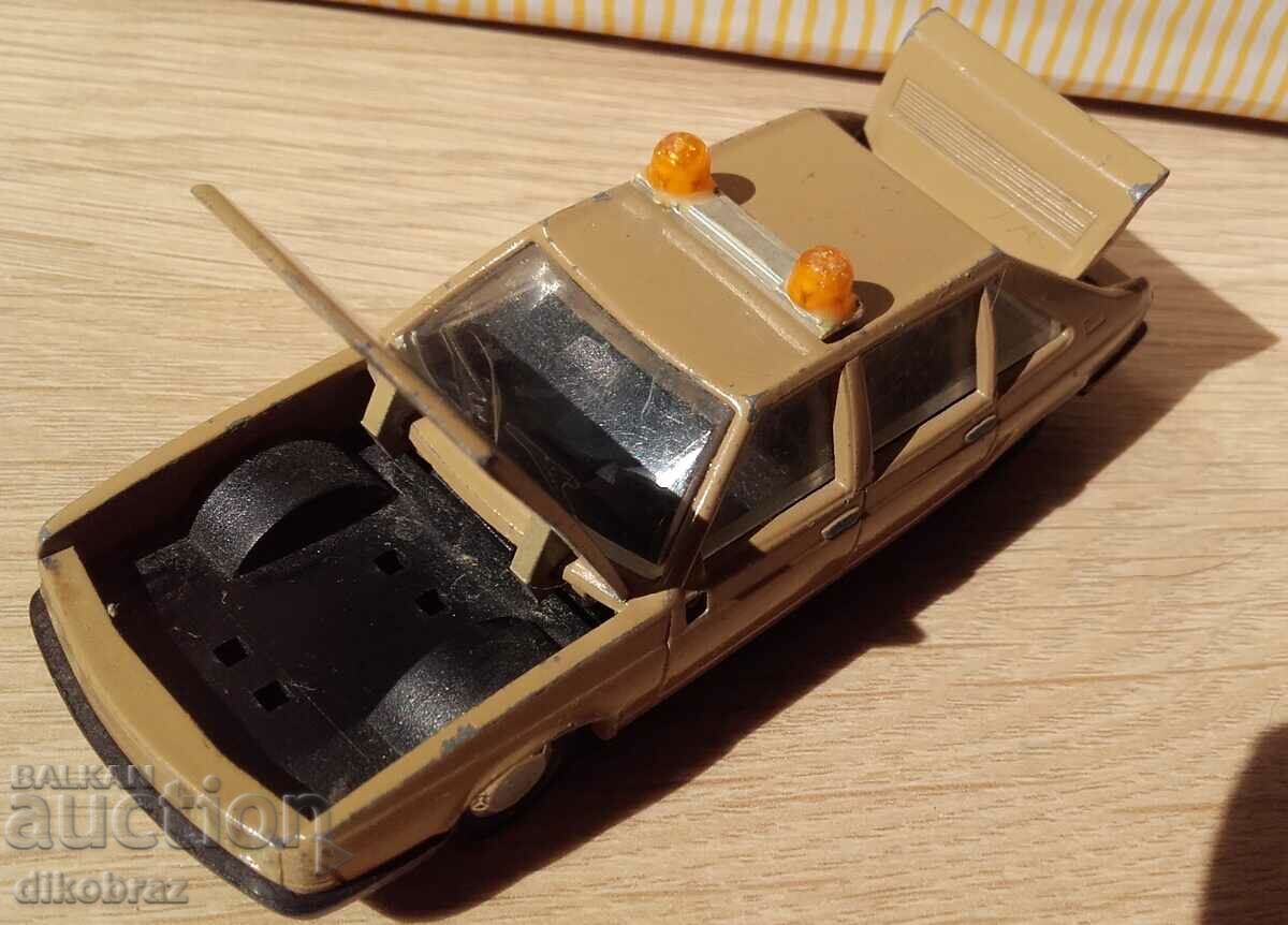 Tatra 623 Monti Metal - Collection trolley M 1:48 - 5 Tatra 623 Monti Metal - Collection trolley M 1:48 - 5