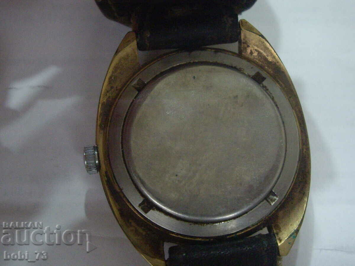 Auction Old wristwatch "Flight" Auction Old wristwatch "Flight"