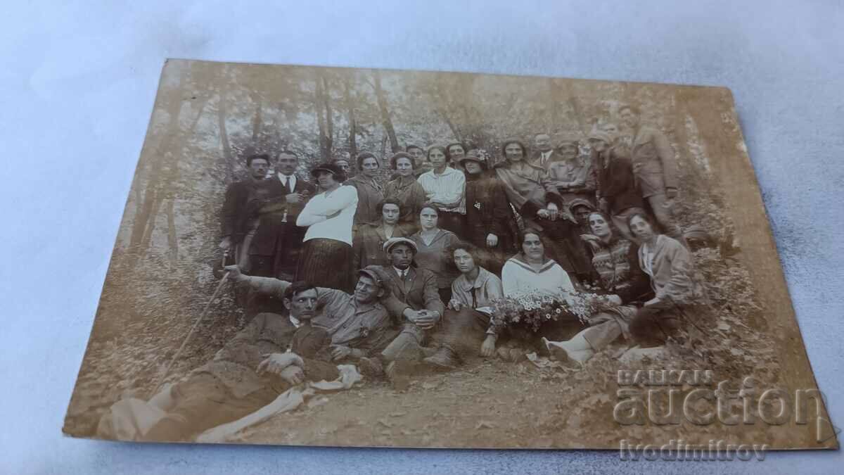 Φωτογραφία Χάσκοβο λουτρά Νέοι άνδρες και γυναίκες στο δάσος 1926