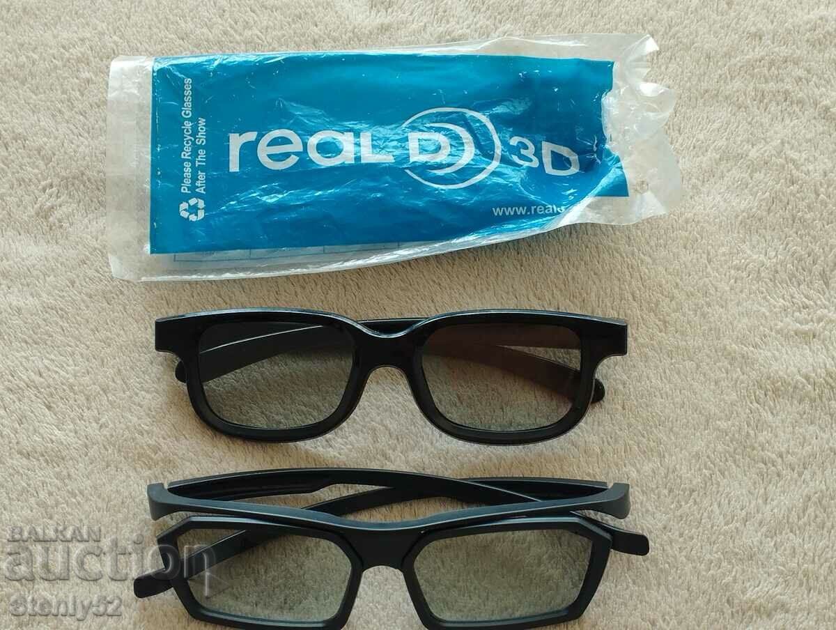 2 glasses for 3D movies