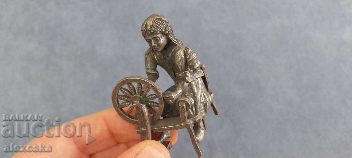 Collectible figure - "Daalderop" with price 23.00 BGN | € 11.76 Collectible figure - "Daalderop" with price 23.00 BGN | € 11.76