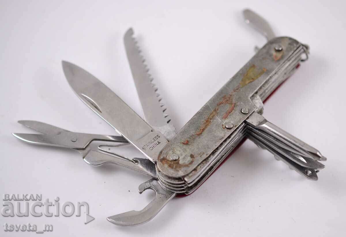 Pocket knife with 10 tools - 5