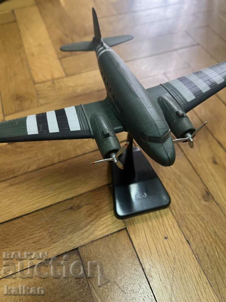 Airplane model with price 35.00 BGN | € 17.90 Airplane model with price 35.00 BGN | € 17.90