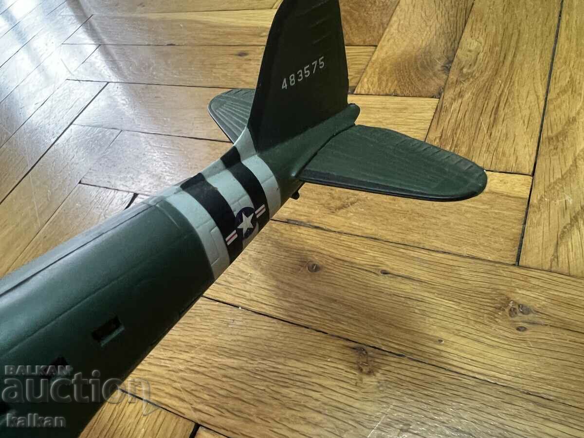 Airplane model - 5 Airplane model - 5