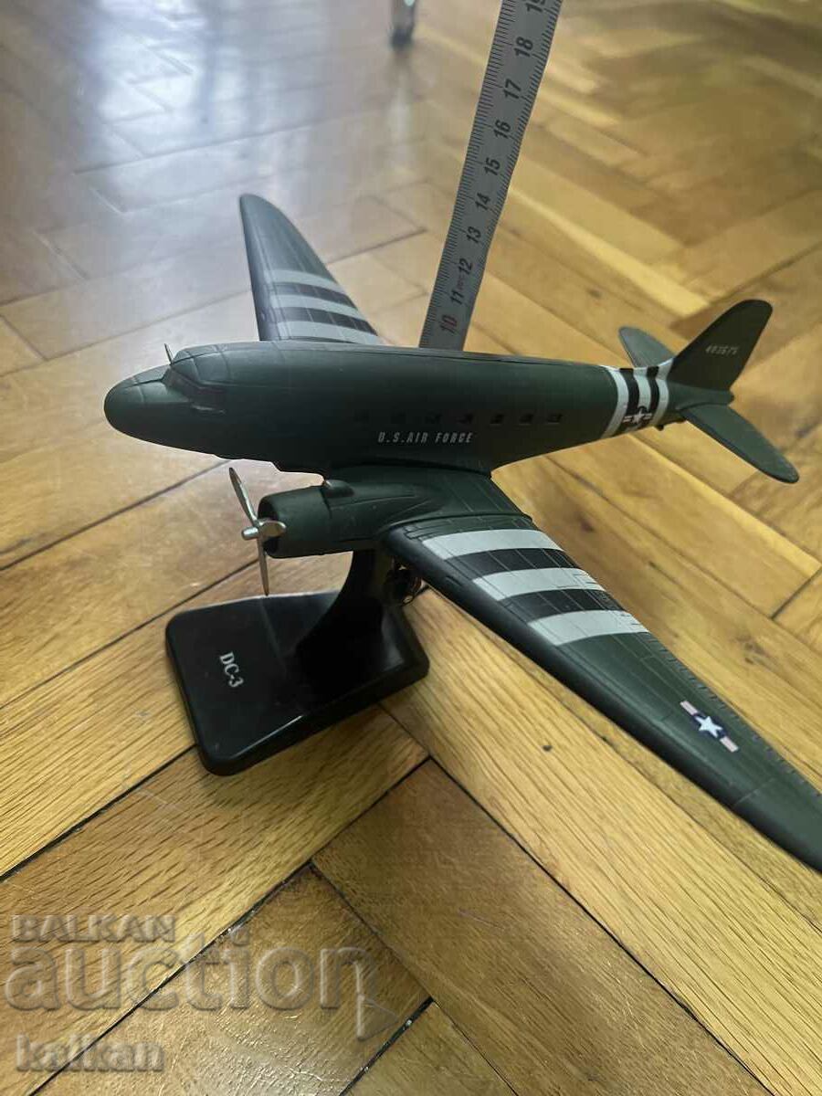 Airplane model - 7 Airplane model - 7