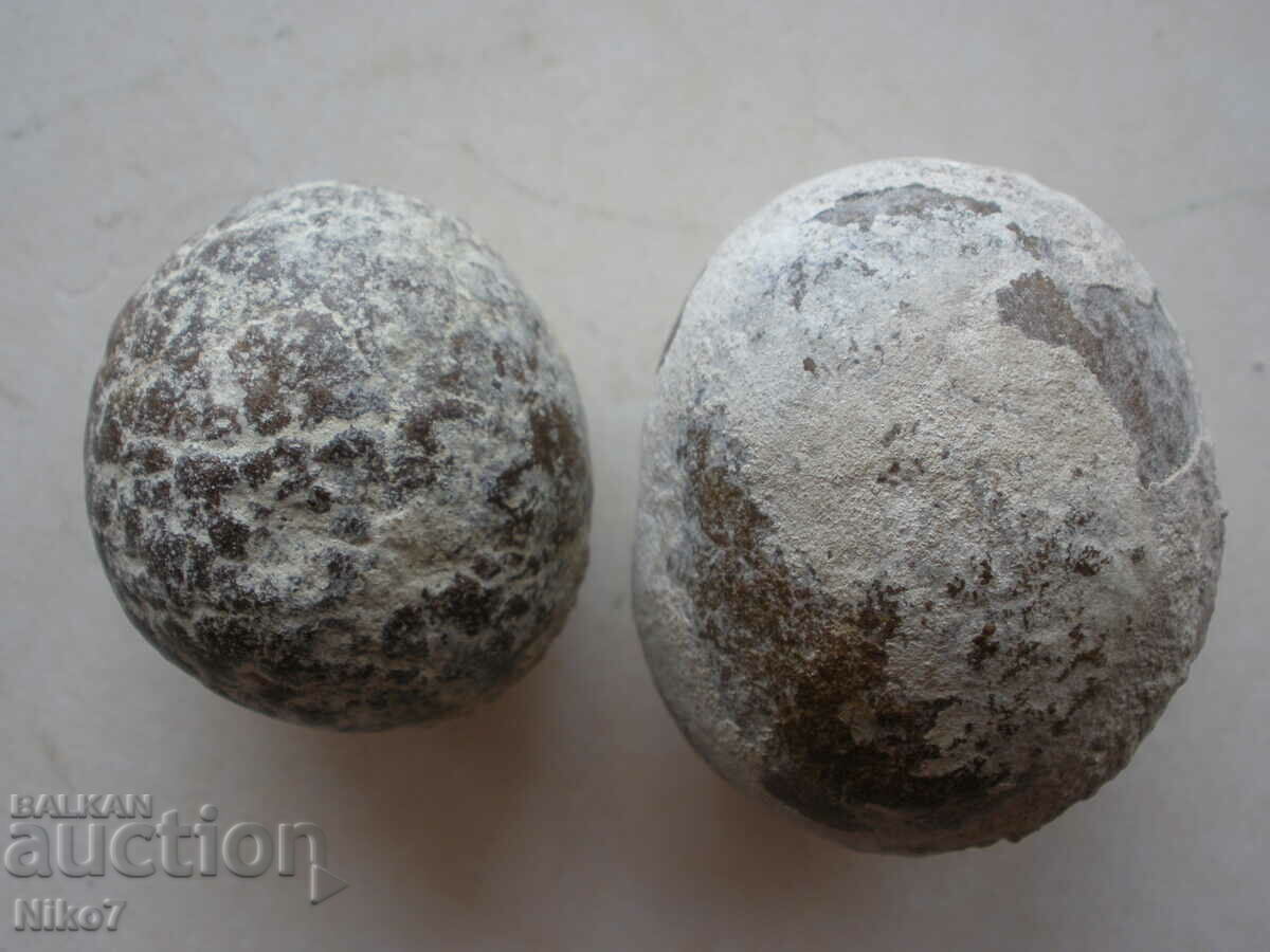 Auction  Stone cannons - 2 pieces.