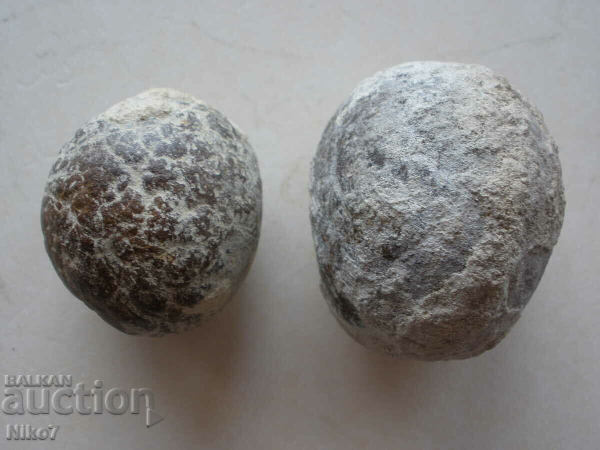 Stone cannons - 2 pieces.