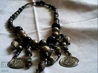 beautiful onyx silver elementi costume necklace