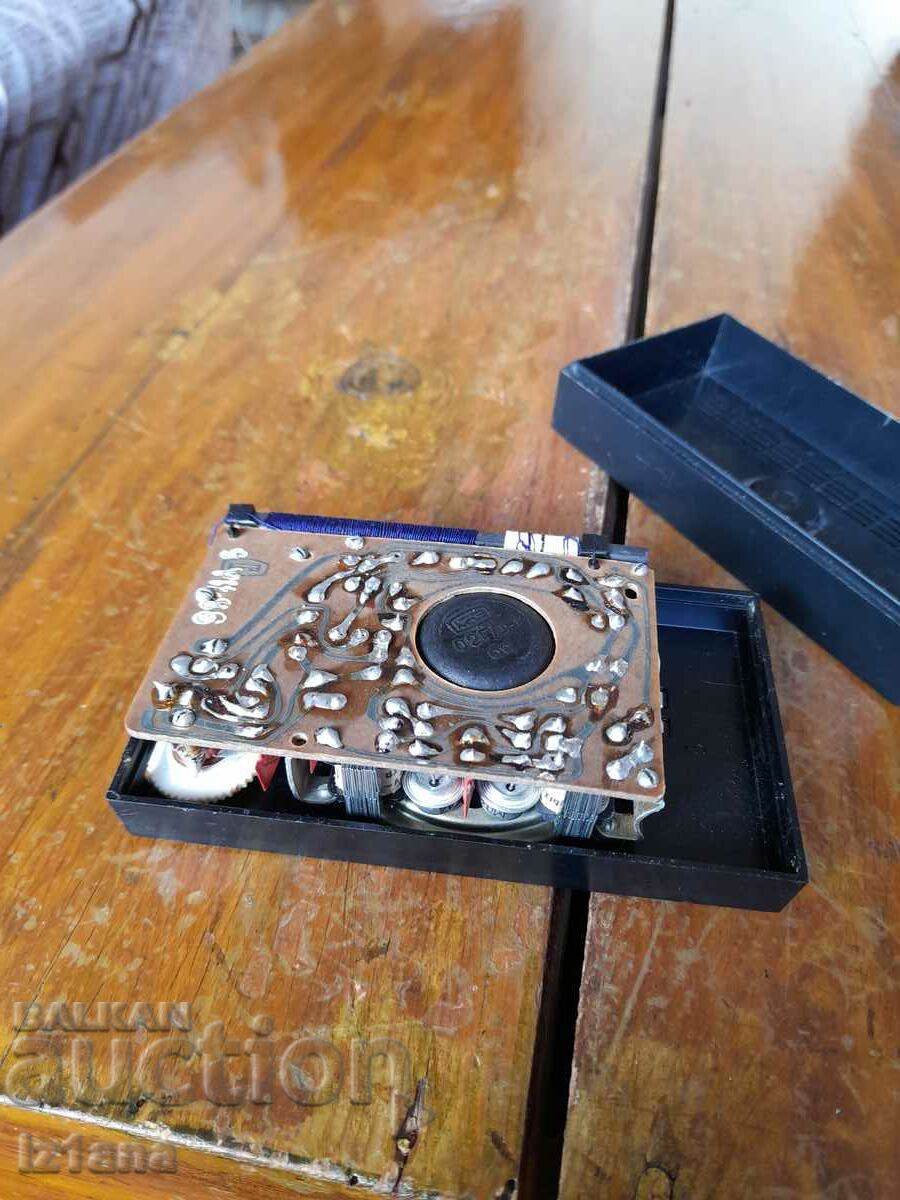 Old radio, Yunost KP 101 radio receiver - 6