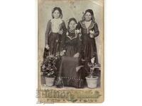 Old photo on cardboard - Sisters 1902