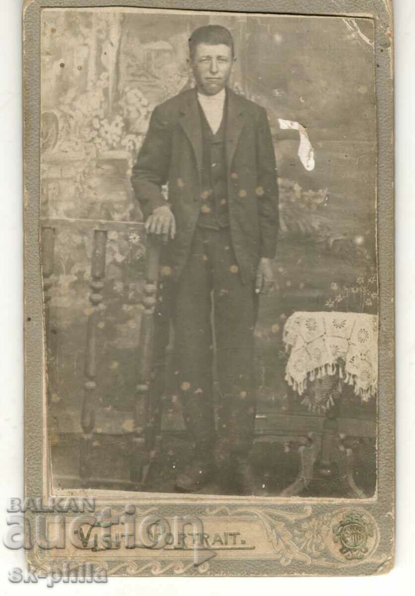 Fotografie veche pe carton - Tânăr din Lom 1908.