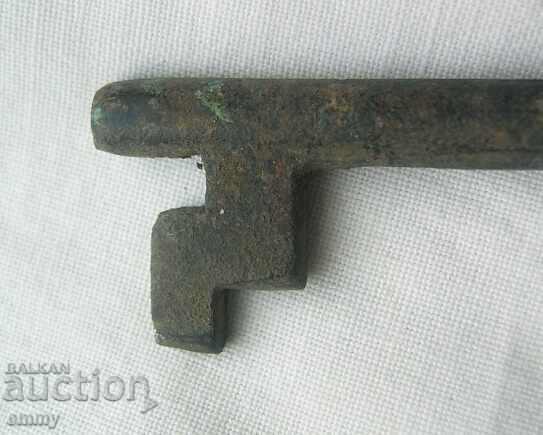 Auction Old large door key, 12 cm Auction Old large door key, 12 cm