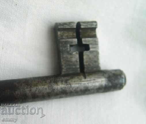 Auction  Old door key, 8 cm