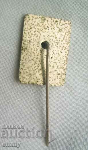 Badge badge World Cup, Italy 1990, enamel with price 7.00 BGN | € 3.58 Badge badge World Cup, Italy 1990, enamel with price 7.00 BGN | € 3.58