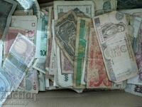 350 de bancnote mondiale neexplorate