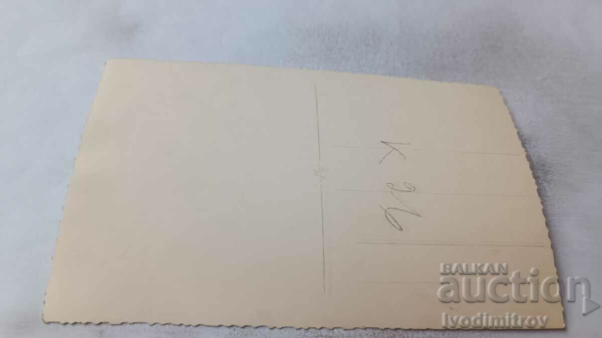 Φωτογραφία Σόφια Αυστρο-γερμανική αντιπροσωπεία σε χορό με τιμή 1.65 BGN | € 0.84 Φωτογραφία Σόφια Αυστρο-γερμανική αντιπροσωπεία σε χορό με τιμή 1.65 BGN | € 0.84