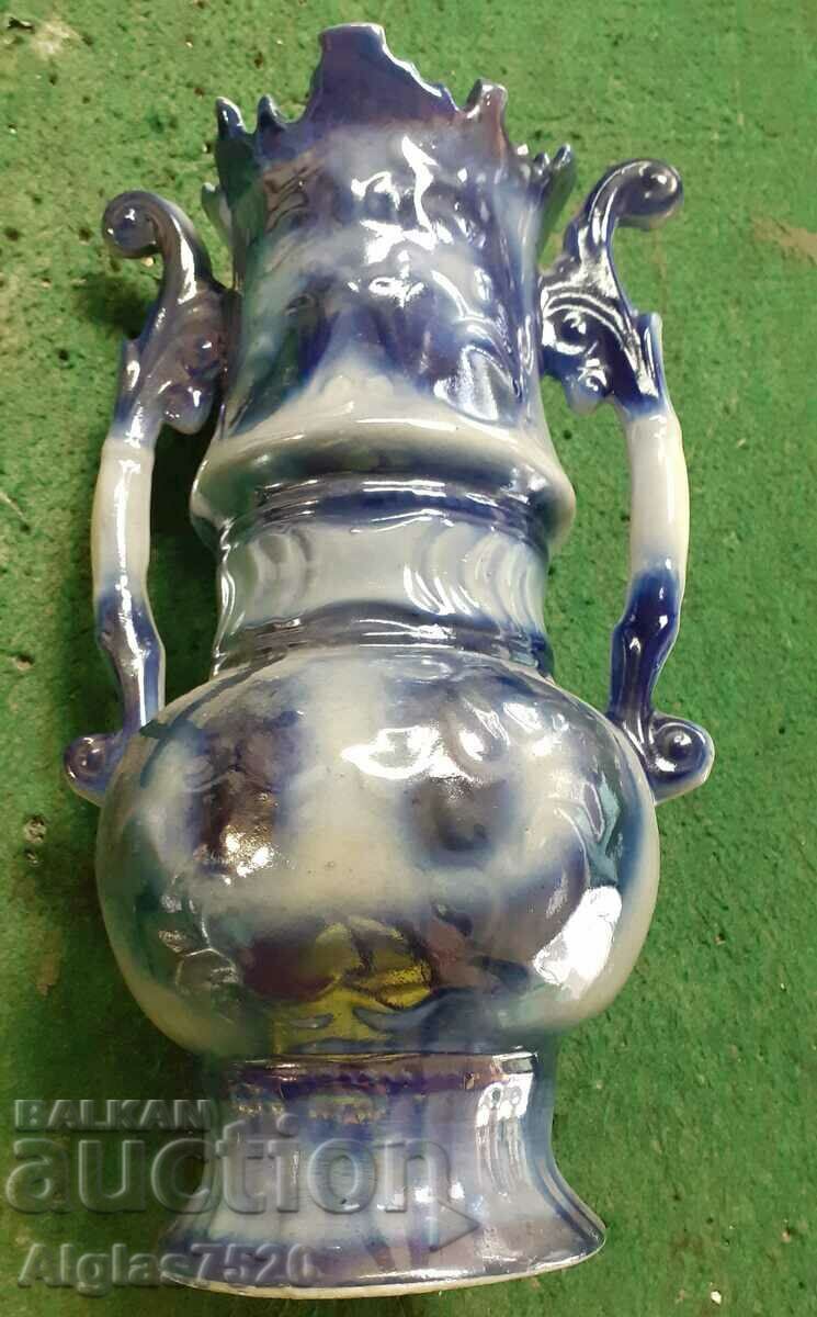 Auction A beautiful vase Auction A beautiful vase