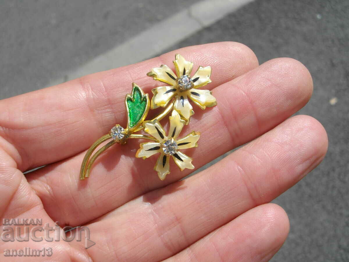 STARA BEAUTIFUL BROSHA - 5 STARA BEAUTIFUL BROSHA - 5