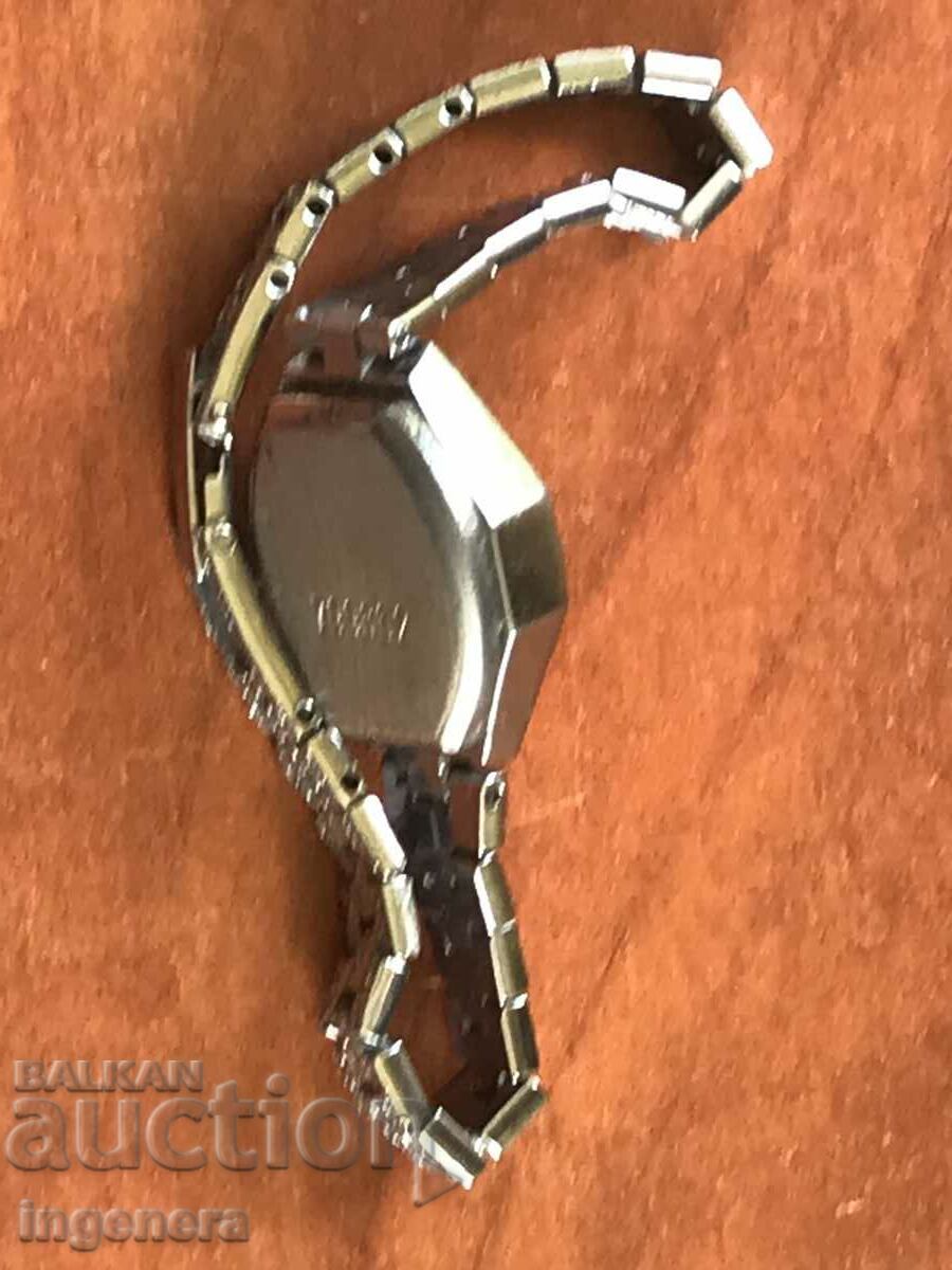 WOMEN'S HAND WATCH "LUCH LUCH LUCH "-NOT WORKING - 5 WOMEN'S HAND WATCH "LUCH LUCH LUCH "-NOT WORKING - 5