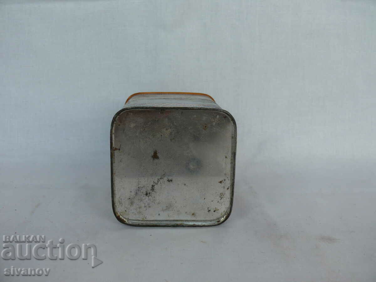 Auction Old Metal Chinese Tea Box #1485 Auction Old Metal Chinese Tea Box #1485