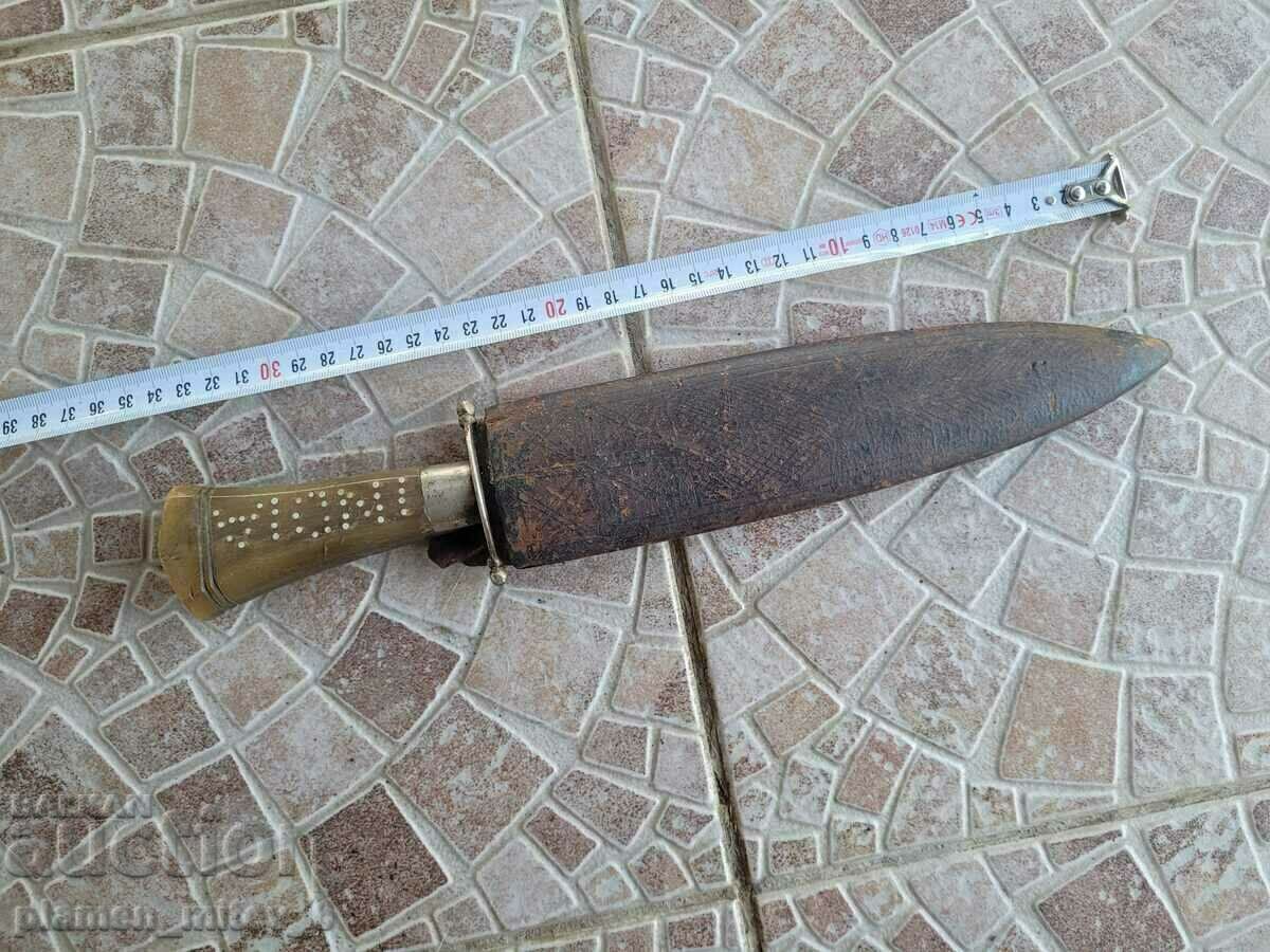 Cuțit, pumnal, pumnal