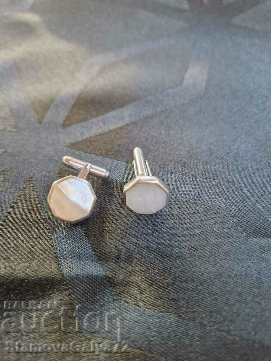Auction Gorgeous Antique Silver Mother of Pearl Cuff Buttons Auction Gorgeous Antique Silver Mother of Pearl Cuff Buttons