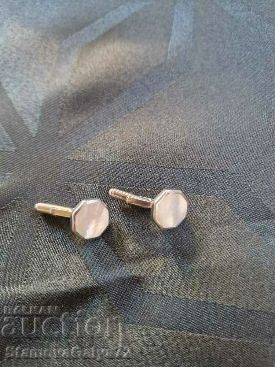 Gorgeous Antique Silver Mother of Pearl Cuff Buttons Gorgeous Antique Silver Mother of Pearl Cuff Buttons