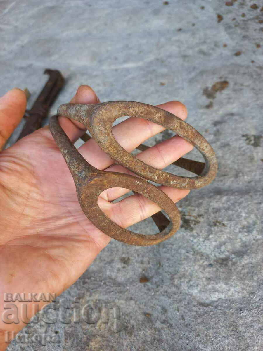 Доставка на СТАРИ КОВАНИ СТРЕМЕНА СТРЕМЕ Доставка на СТАРИ КОВАНИ СТРЕМЕНА СТРЕМЕ