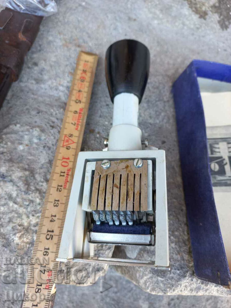 Auction  OLD SOCIAL PRINT DATE BOOK