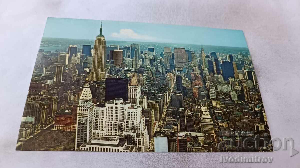 П К New York City Panorama of Central Manhattan