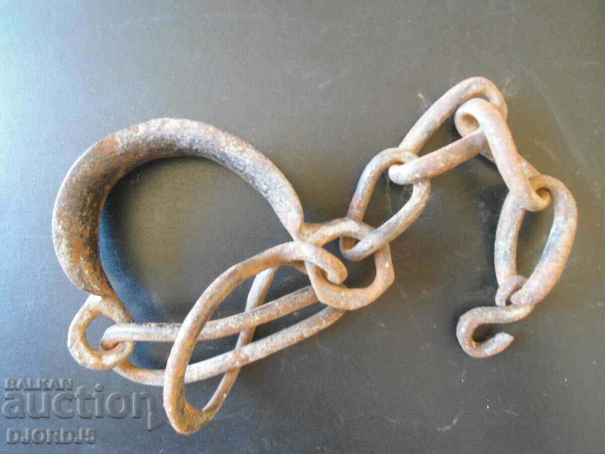 Delivery of Old forged sidewall, shackles Delivery of Old forged sidewall, shackles