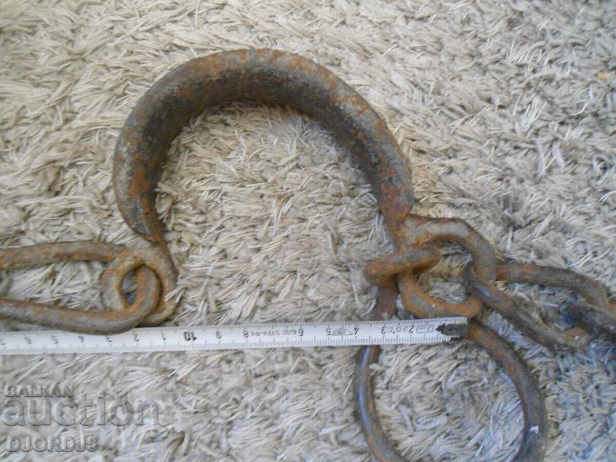 Old forged sidewall, shackles - 5 Old forged sidewall, shackles - 5