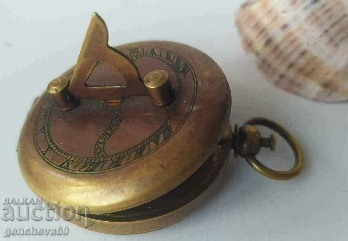 Auction  Original Vintage Nautical Compass/Brass