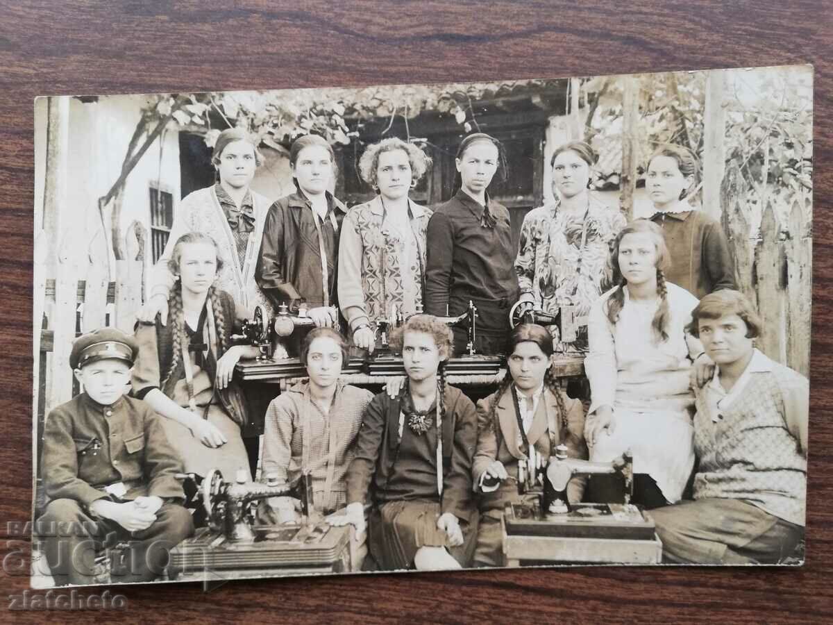 Old photo Kingdom of Bulgaria - with price 7.00 BGN | € 3.58 Old photo Kingdom of Bulgaria - with price 7.00 BGN | € 3.58