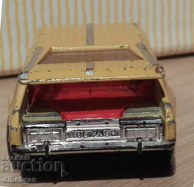 Ford / Ford Capri II - Lesney England - 6 Ford / Ford Capri II - Lesney England - 6