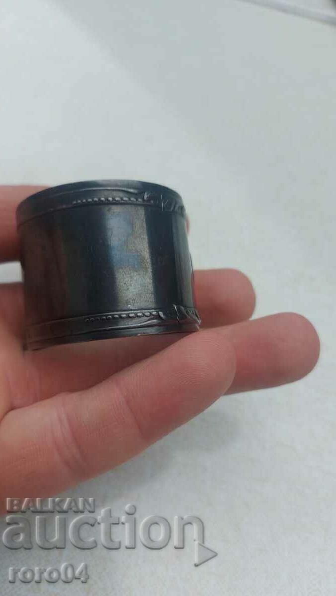 Delivery of SILVER NAPKIN - NAPKIN RING Delivery of SILVER NAPKIN - NAPKIN RING