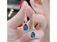 Earrings with blue crystals - dangling