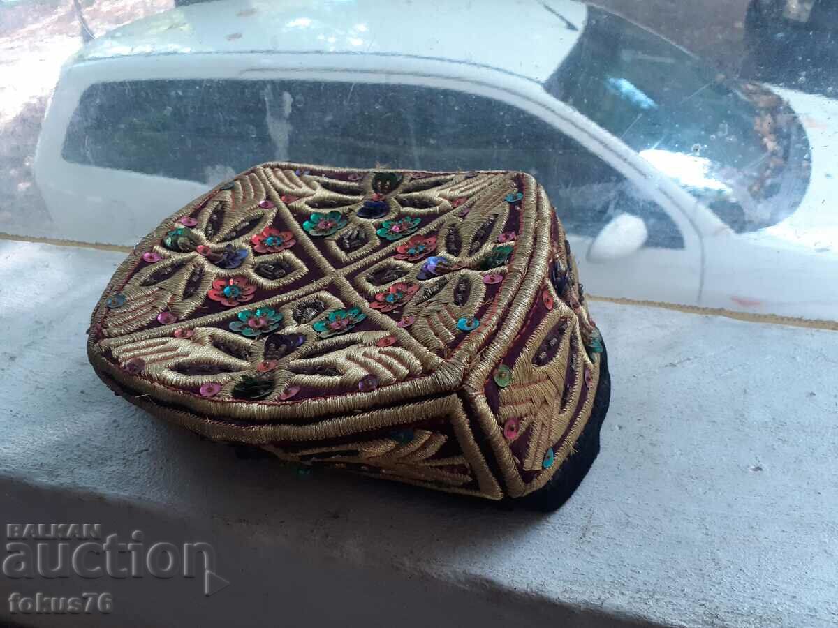 Old skull cap 19th century velvet tinsel sequins with price 249.00 BGN | € 127.31 Old skull cap 19th century velvet tinsel sequins with price 249.00 BGN | € 127.31