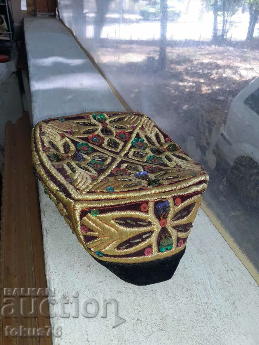 Old skull cap 19th century velvet tinsel sequins - 7 Old skull cap 19th century velvet tinsel sequins - 7