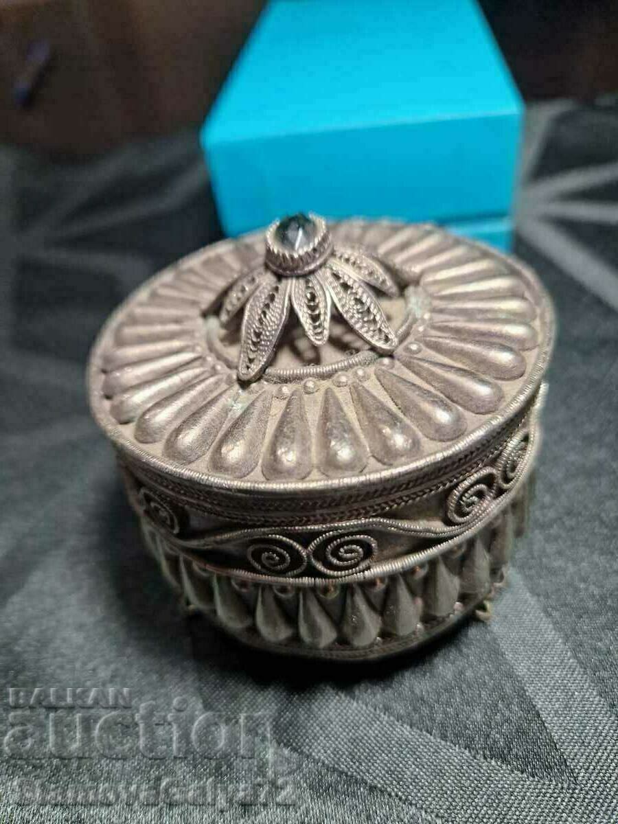 Antique collectible Albania filigree jewelry box with price € 71.07 | 139.00 BGN
