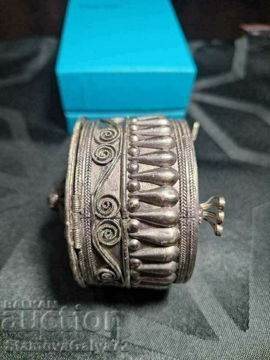 Antique collectible Albania filigree jewelry box - 5