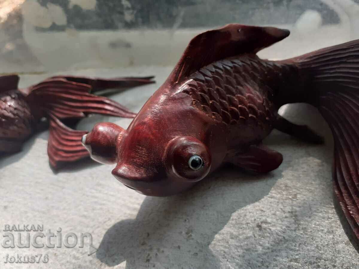 Παράδοση Σετ με τρία ιαπωνικά μαχητικά ψάρια Koi κόκκινη ξύλινη φιγούρα