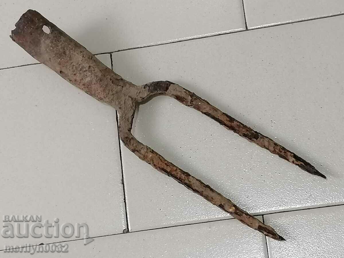 Double tooth, beet harvester, wrought iron with price 43.00 BGN | € 21.99 Double tooth, beet harvester, wrought iron with price 43.00 BGN | € 21.99