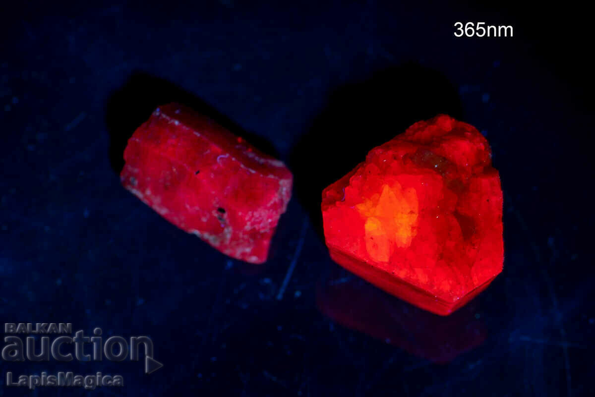 2 buc. rubin fluorescent puternic 19.55ct netăiat #1