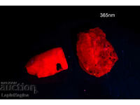 2 buc. rubin fluorescent puternic 17ct netăiat #6