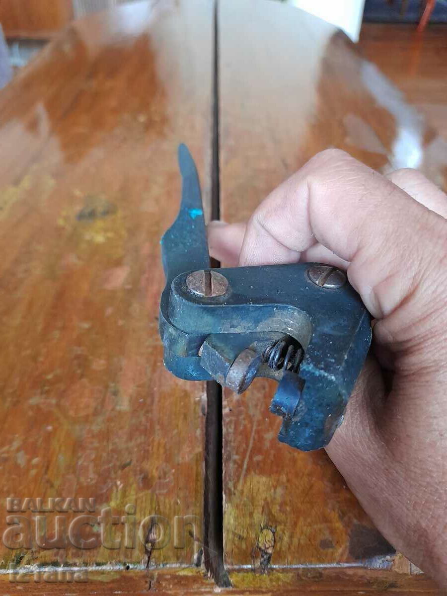 Delivery of Old sealing pliers