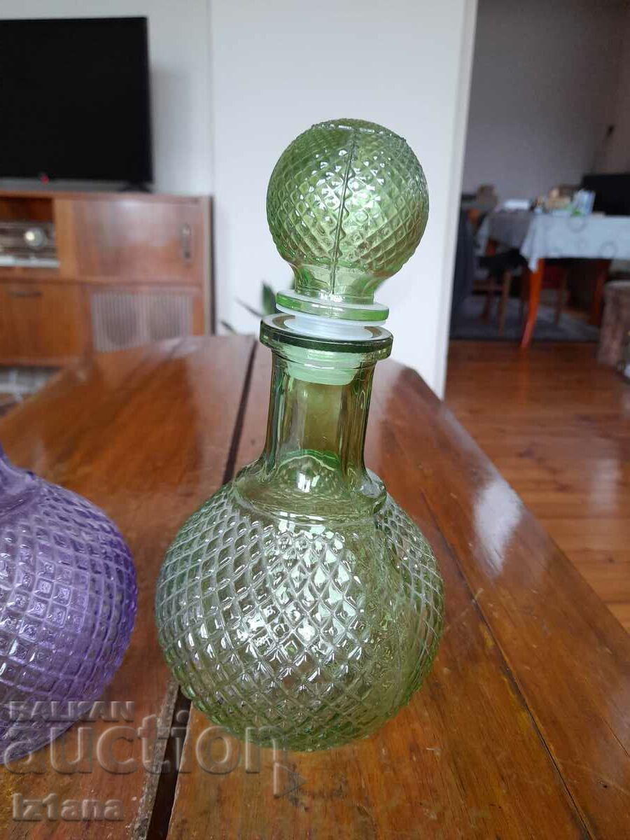 Delivery of Old carafe Delivery of Old carafe